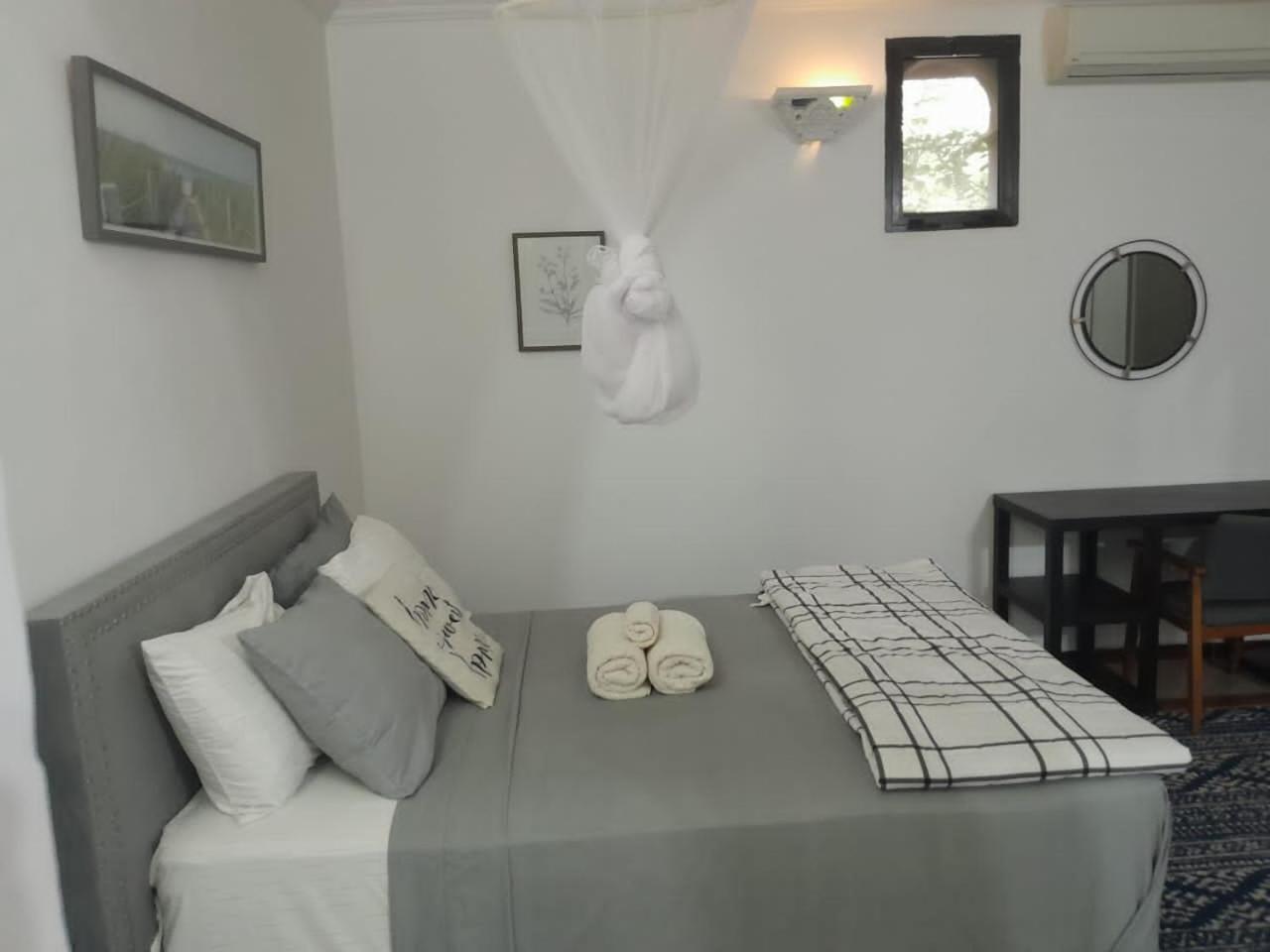 Chez Fatima et Hervé La La Somone Extérieur photo